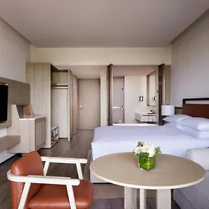 Resort Marriott Yalong Bay &